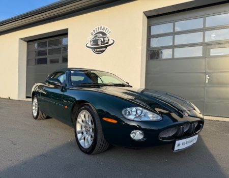 Jaguar XKR (7)